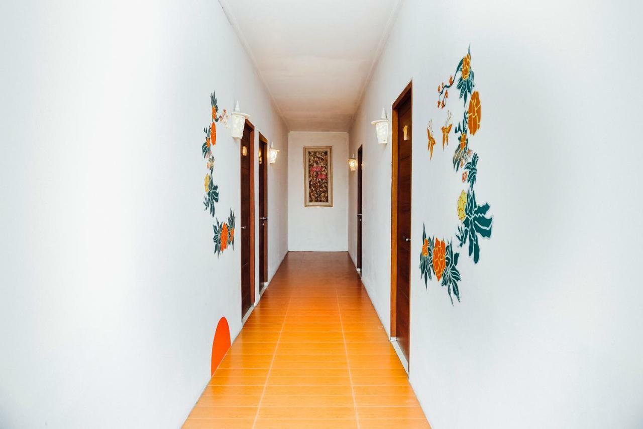 Oyo 107 Kusuma Kemang Suite Jacarta Exterior foto