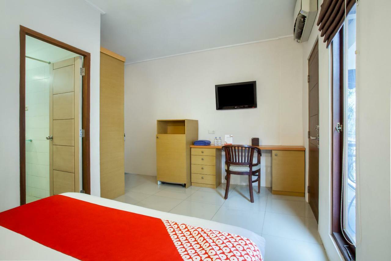 Oyo 107 Kusuma Kemang Suite Jacarta Exterior foto