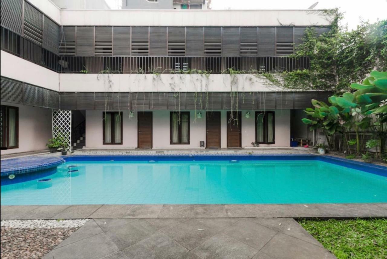 Oyo 107 Kusuma Kemang Suite Jacarta Exterior foto