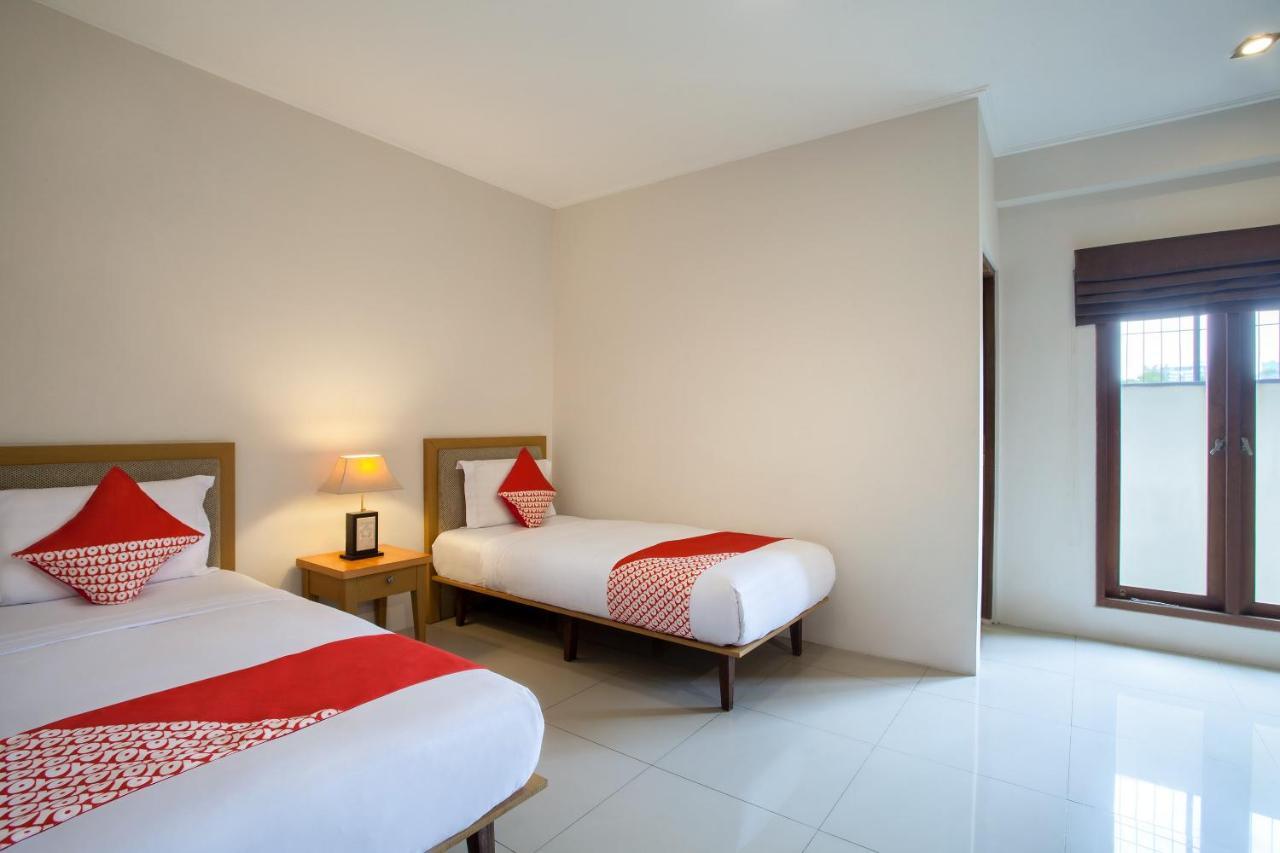 Oyo 107 Kusuma Kemang Suite Jacarta Exterior foto